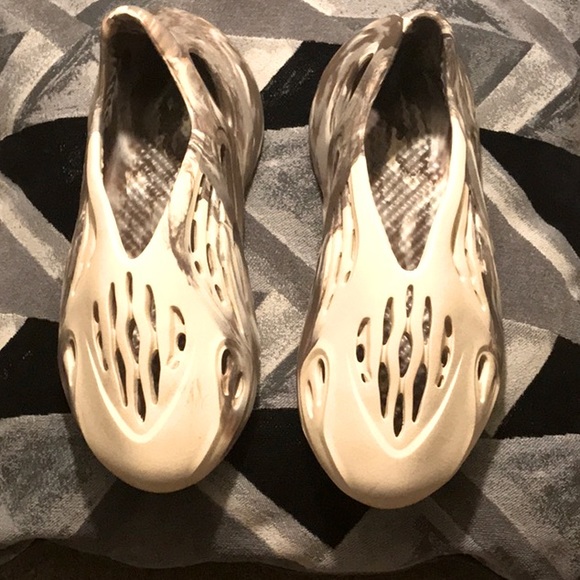 Adidas foam runners main image 6